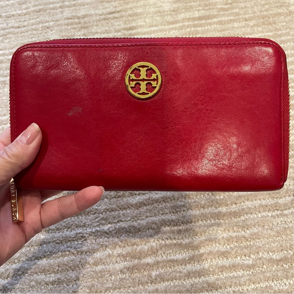 Tory Burch Red Zip-Around along Wallet